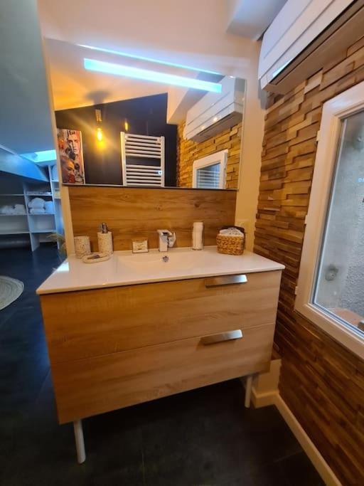 La Casa Cosy Love, Avec Jacuzzi Et Sauna Prives Palau-del-Vidre ภายนอก รูปภาพ